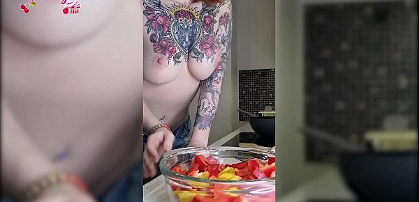  Teen Cooking Breakfast Naked While Parents are Not Home